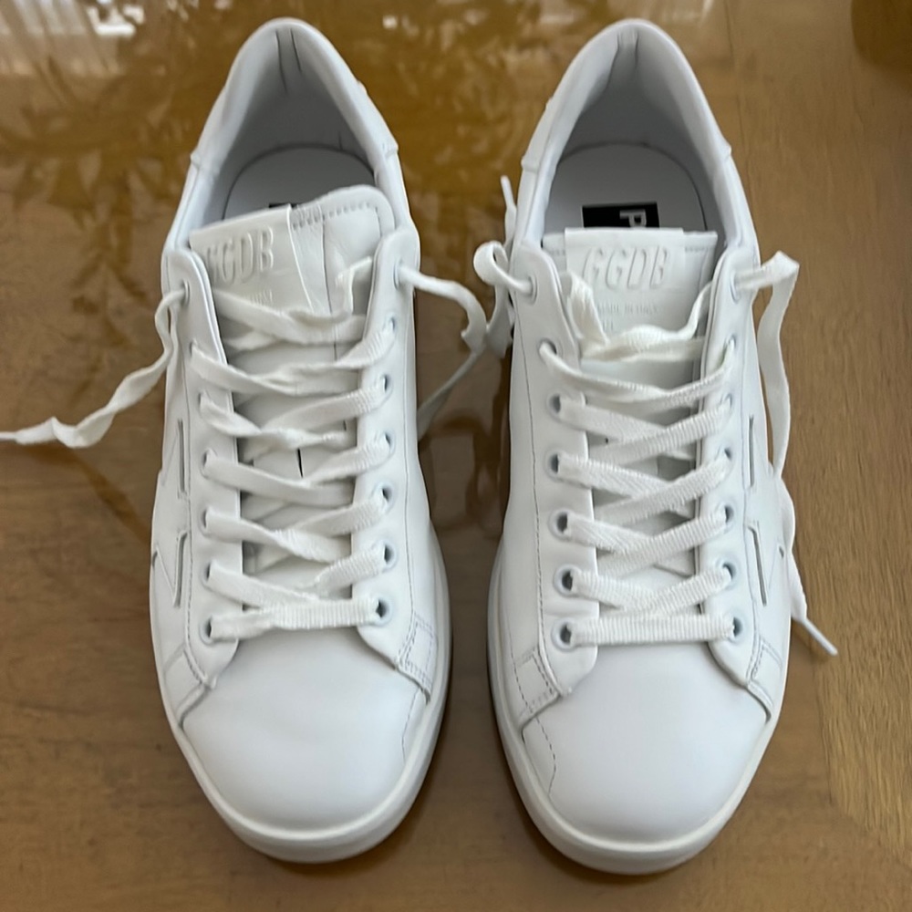 GGDB/PURE. Perfect condition size 7 1/2 worn once.